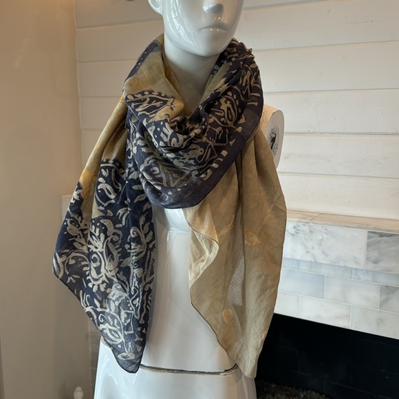 Tan & Navy Floral Lighweight Scarf Wrap Halter Top or Sarong - Picture 4 of 6